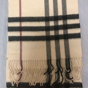 Burberry 100% cashmere classic scarf